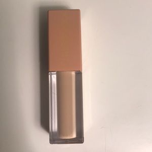 KKW BEAUTY CONCEALER